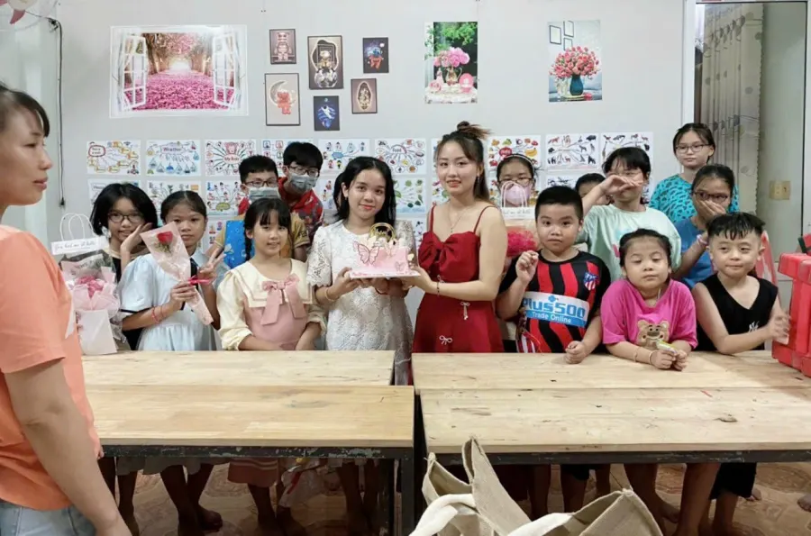 Trung Tâm Ruby English Education