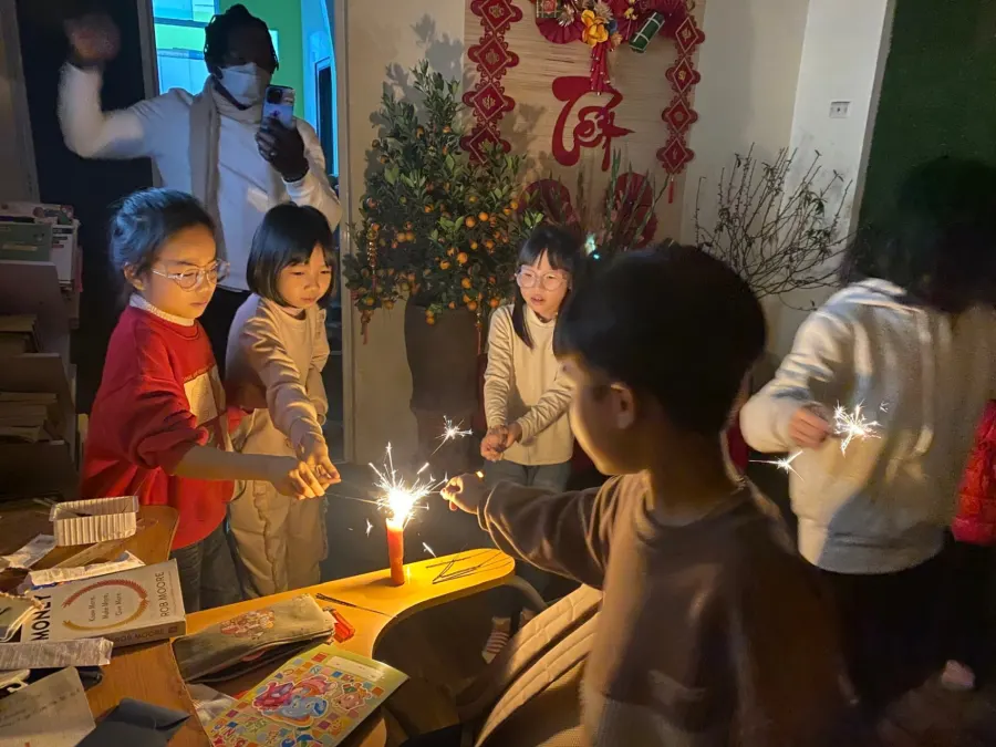 Trung Tâm Ngoại Ngữ Hanoi Happy English