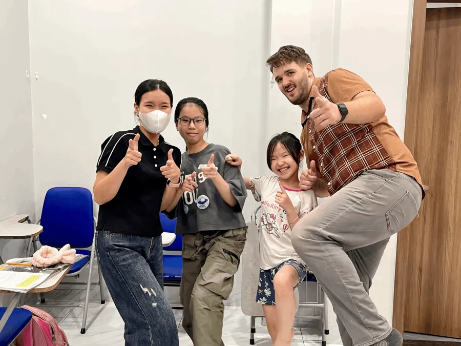 J&E ENGLISH ACADEMY - Trung Tâm Anh Ngữ J&E Việt Nam - Phường Trấn Biên