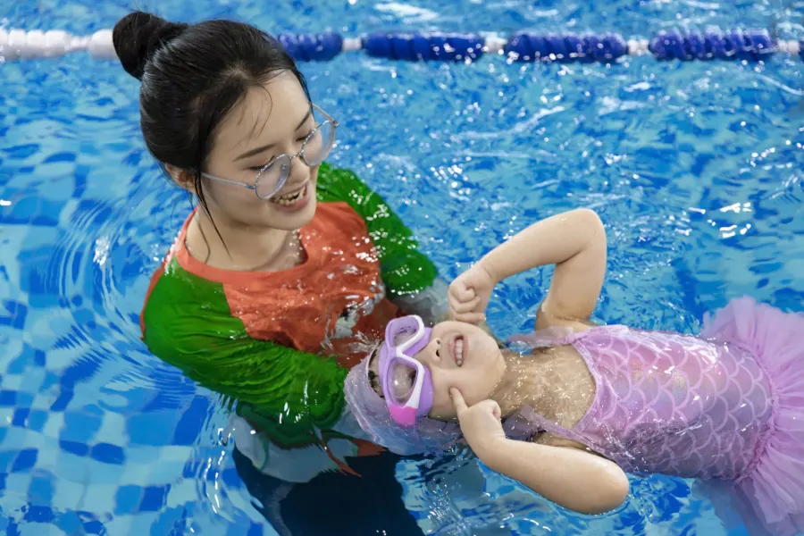 Trung tâm Lifeswim - Đào tạo bơi sinh tồn