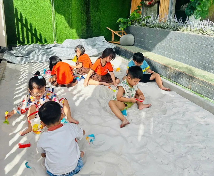Mầm Non Những Ngôi Sao Nhí - STARKIDS