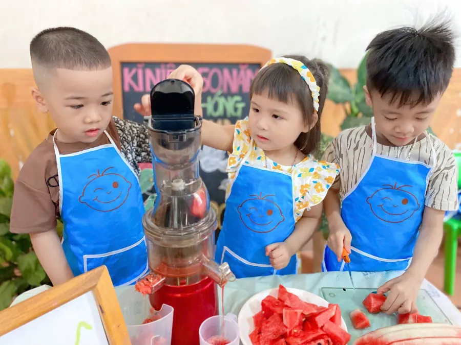 Lớp mầm non độc lập Sao Việt