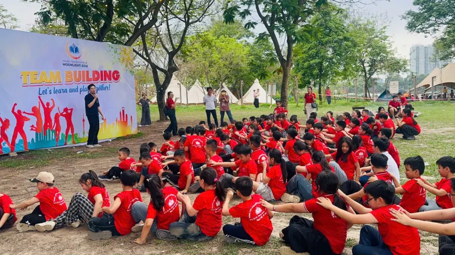Trung Tâm Ngoại Ngữ Moonlight Edu - Ngọc Hồi