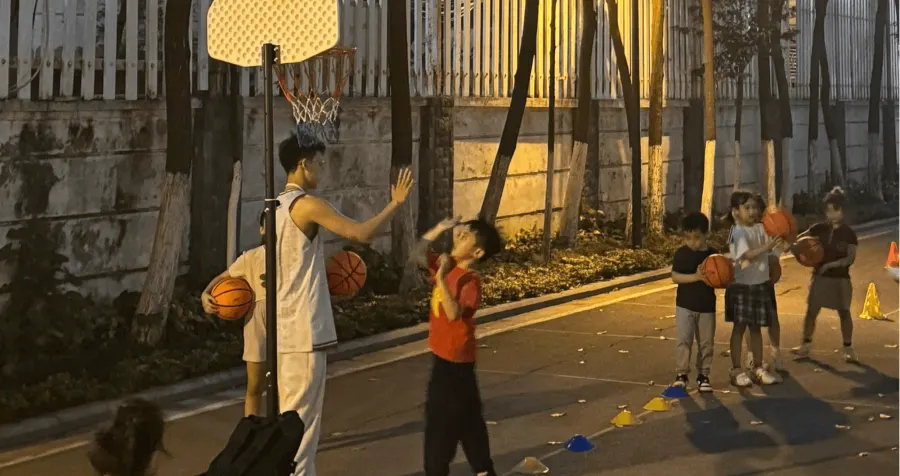Lớp Bóng Rổ Học Sinh DT Elite