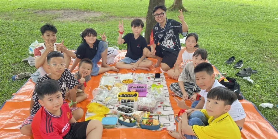 Tiếng Anh Thầy Sơn - Lambie Education
