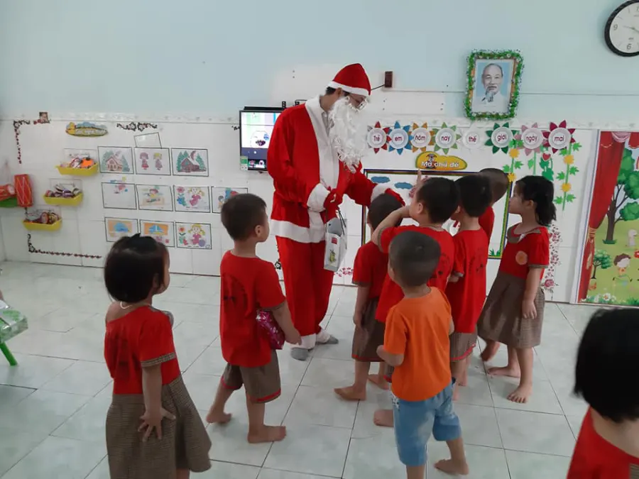 Trường mầm non Hoa Hồng - Tân Bình