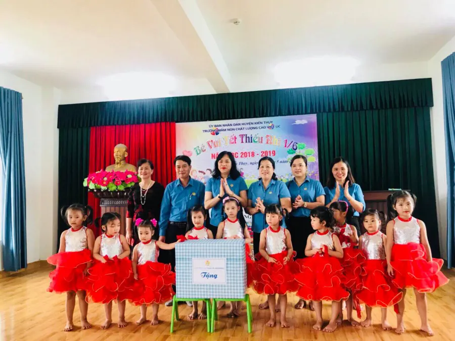 Trường mầm non Việt Úc