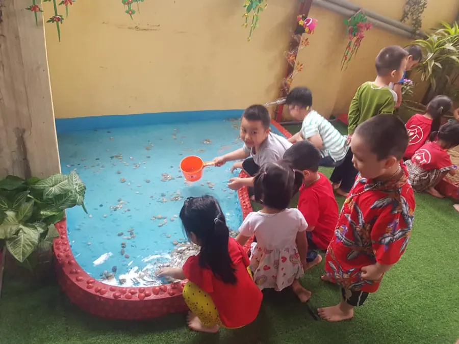 Trường mầm non Hoa Hồng