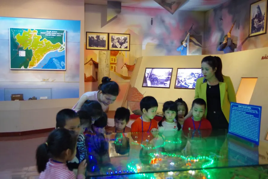 Trường mầm non Hoa Ban Trắng