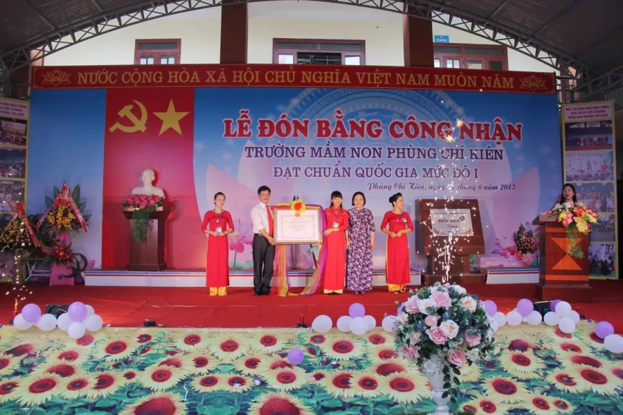 Trường mầm non Phùng Chí Kiên