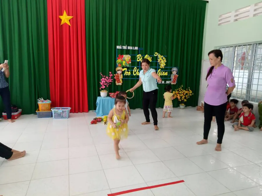 Trường nhà trẻ Hoa Lan