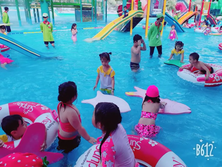 Trường mầm non Hoa Hồng