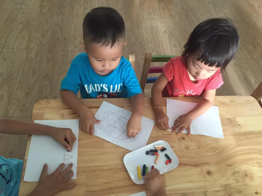Trường mầm non Ong Nhỏ (Little Bees Montessori Kindergarten)