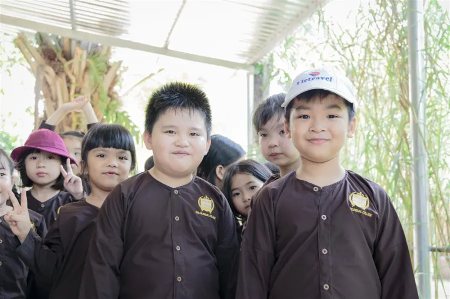Trường tiểu học, THCS, THPT Á Châu