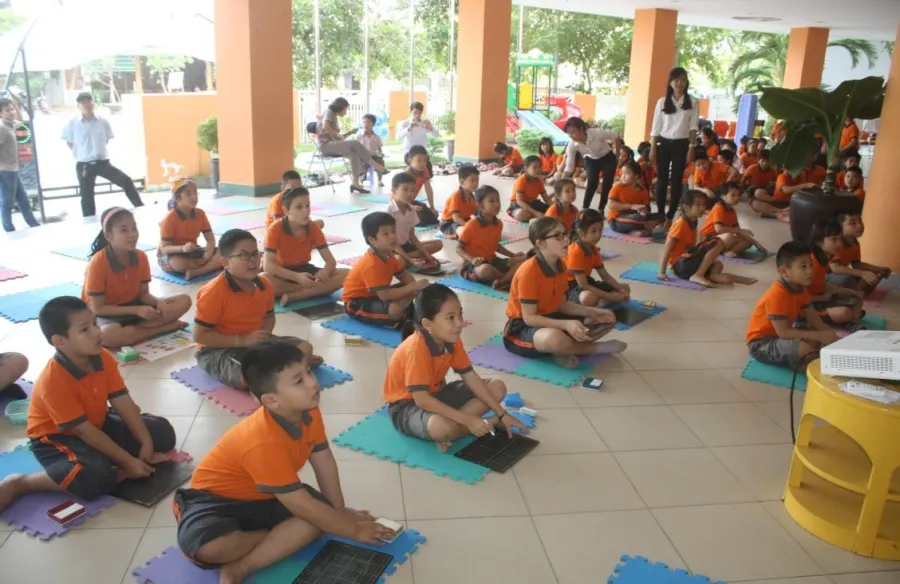 Trường tiểu học Huế Star