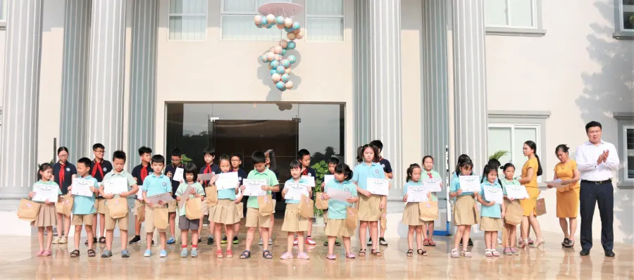 Trường Liên cấp Tây Hà Nội (WHS)