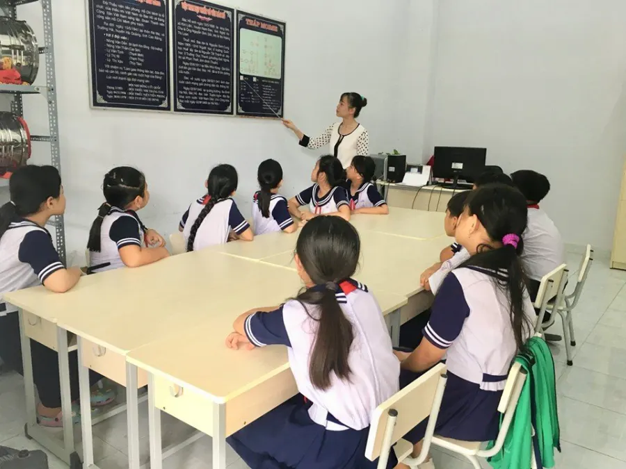 Trường tiểu học Âu Dương Lân