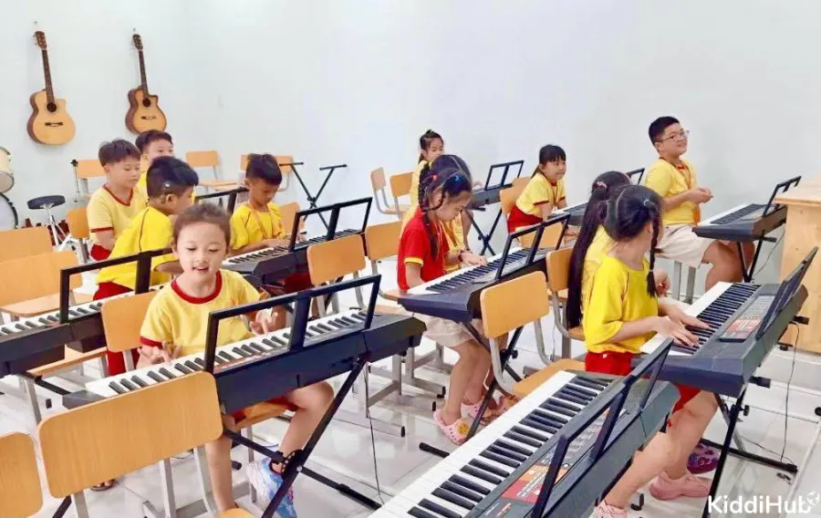 Trường Tiểu Học - THCS - THPT Nam Việt CS2