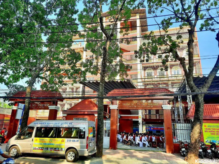 Trường Tiểu Học - THCS - THPT Nam Việt CS6