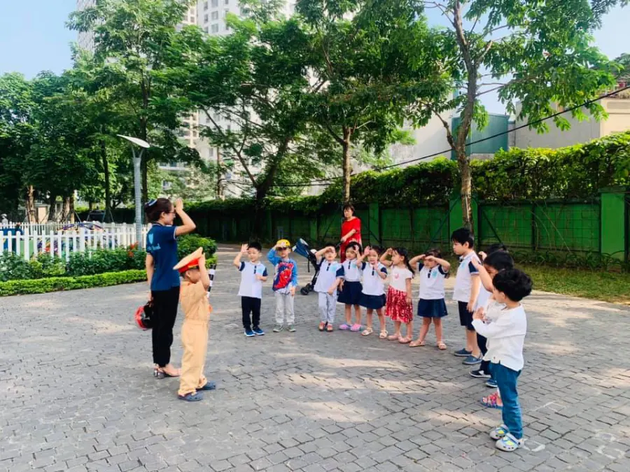 Trường mầm non Song ngữ Fairy School Long Biên