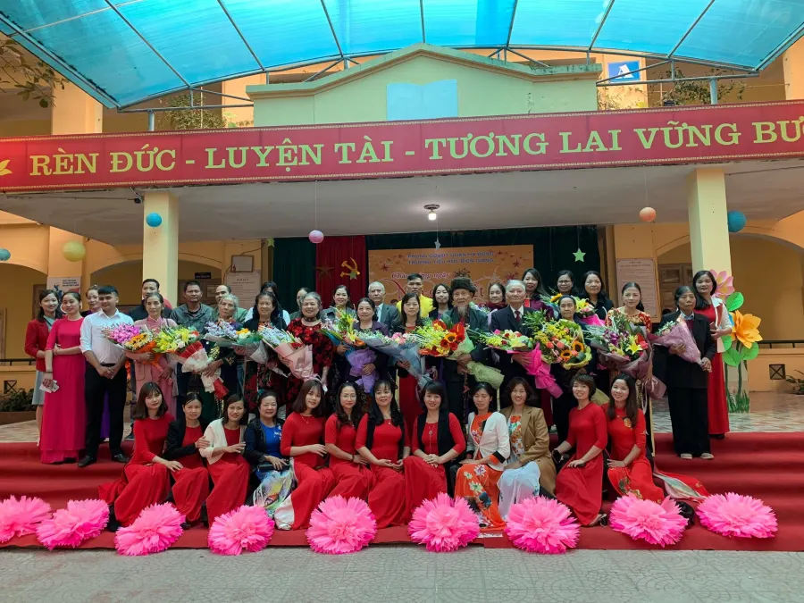 Trường Tiểu học Biên Giang