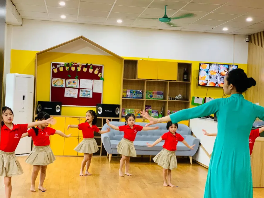 Mầm non Smilekids