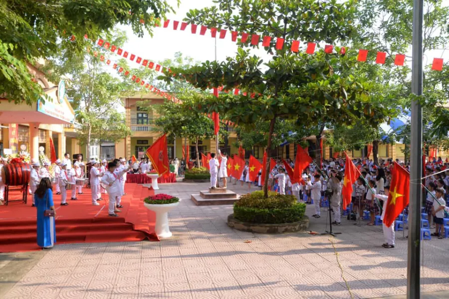 Trường Tiểu học Lê Trọng Tân