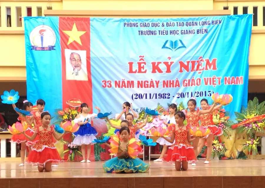 Trường Tiểu học Giang Biên