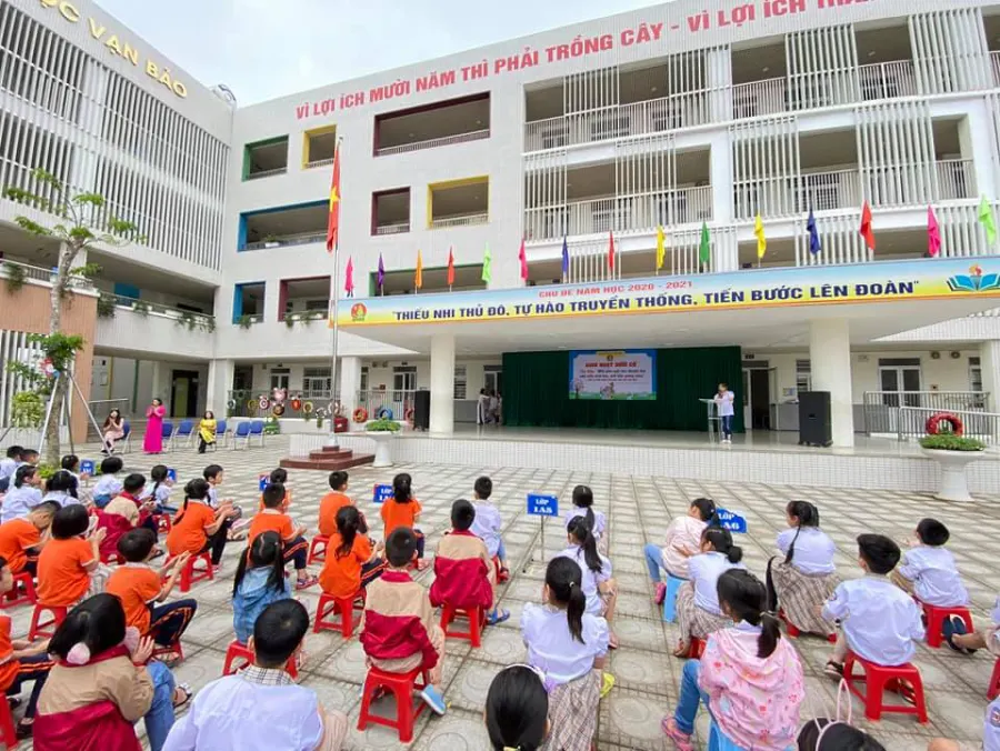 Trường Tiểu học Vạn Bảo