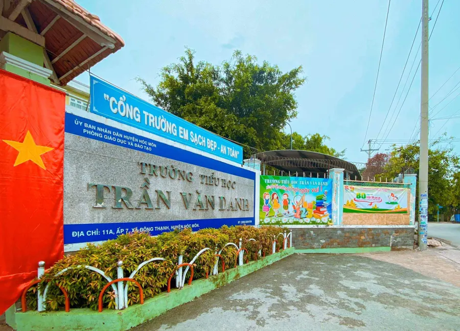 Trường tiểu học Trần Văn Danh