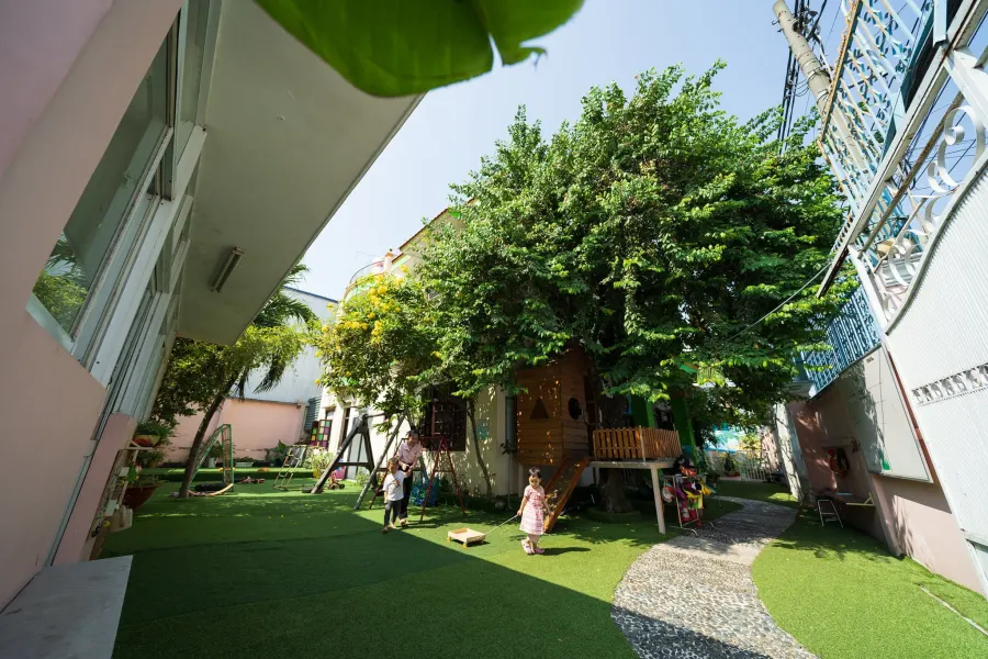 Trường mầm non Caterpies Montessori House of Children