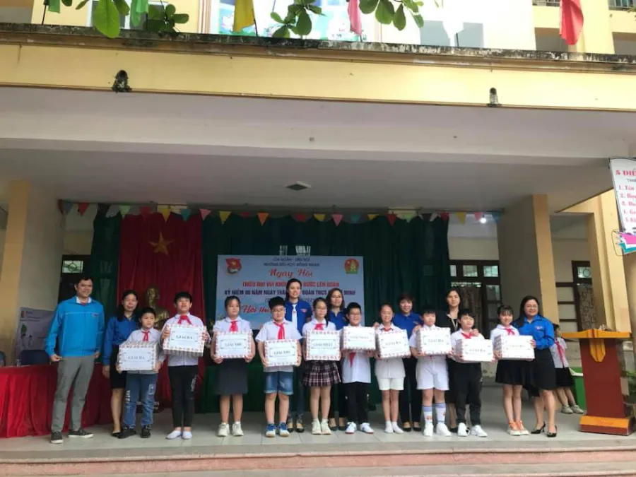 Trường Tiểu học Đông Ngàn