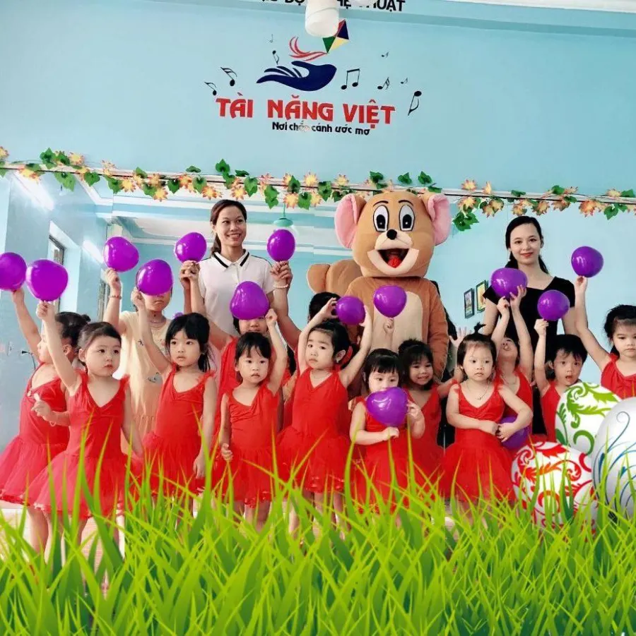 Trung Tâm Nghệ Thuật Tài Năng Việt - Kiến Hưng