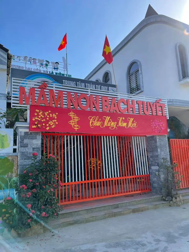 Mầm Non Bạch Tuyết - Phường 14
