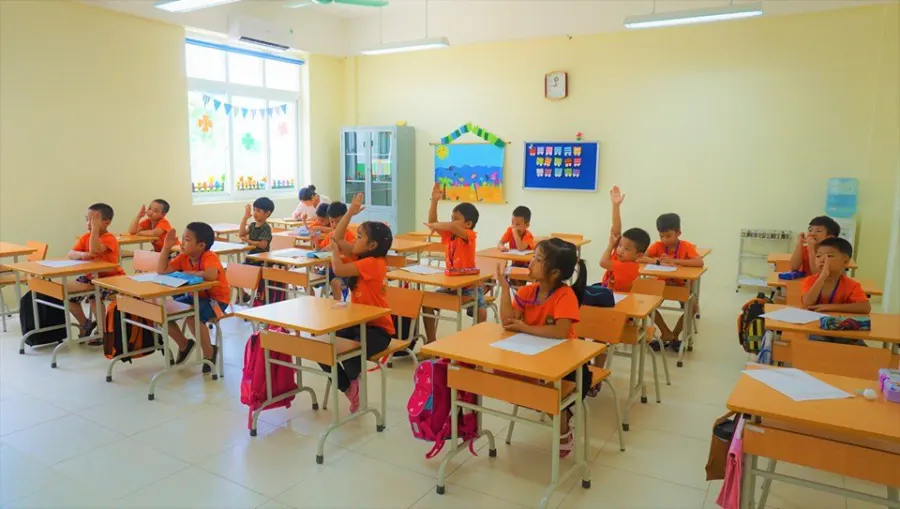 Trường Tiểu học và Trung học cơ sở Victoria Thăng Long