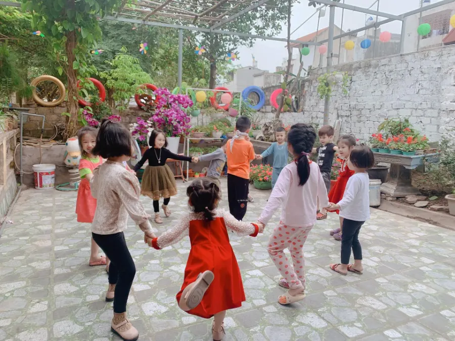 Trường Mầm non Sơn Ca - Uông Bí