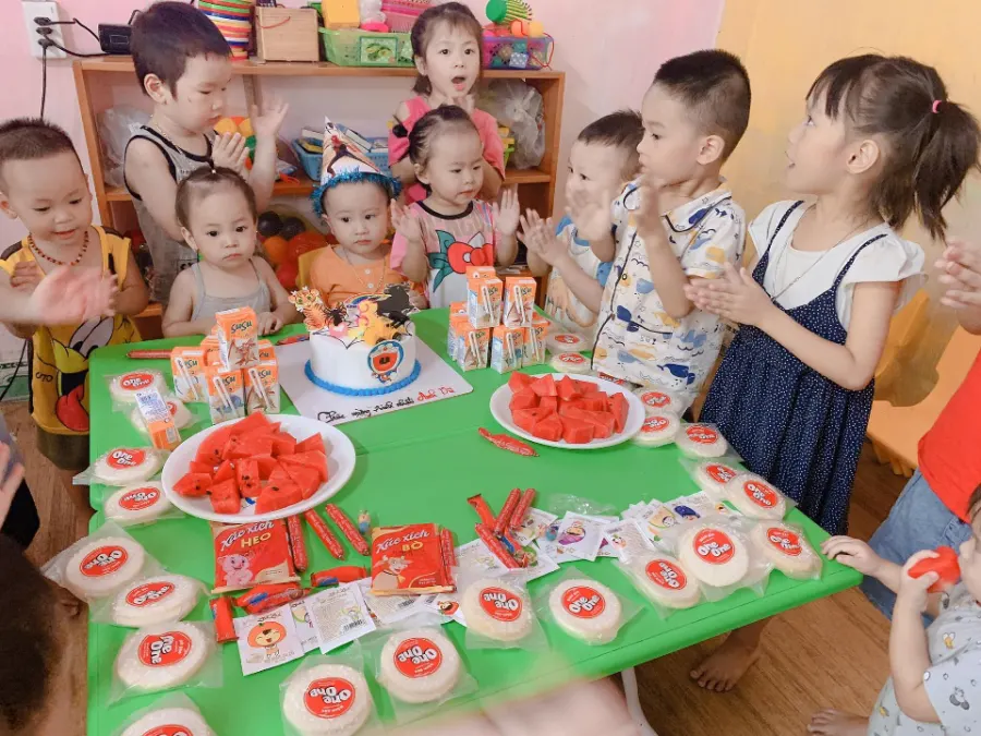 Trường Mầm non Sơn Ca - Uông Bí