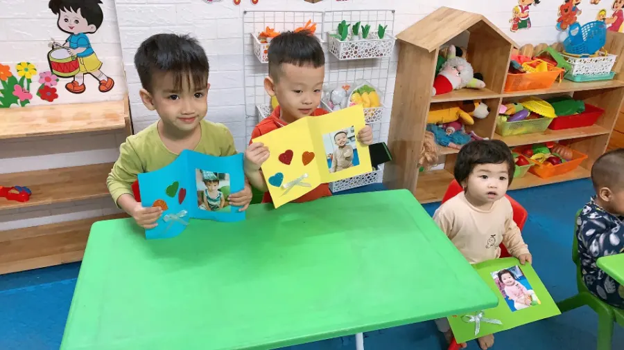 Nhóm Trẻ Tuổi Thơ