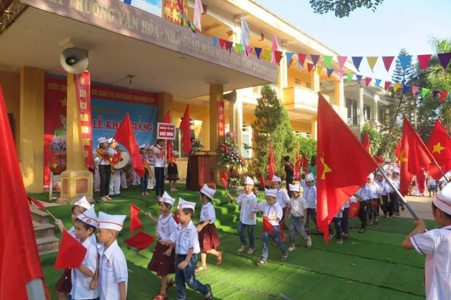Trường Tiểu Học Quất Động