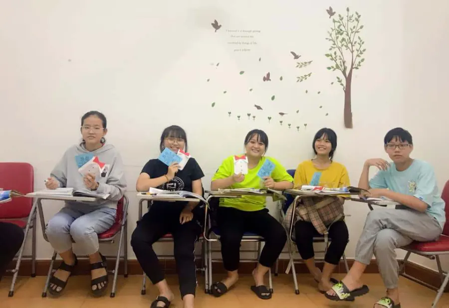 Trung Tâm Ngoại Ngữ Trí Tuệ Việt