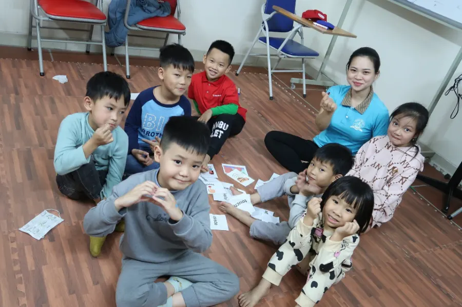 Trung Tâm Anh Ngữ Sunshine School