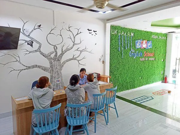 Trung Tâm Ngoại Ngữ Quốc Tế E4E