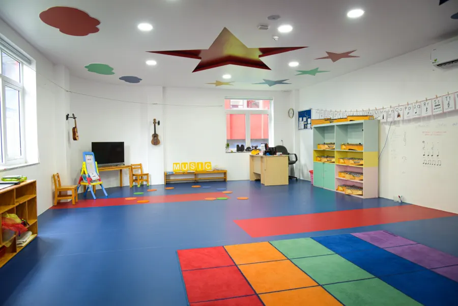 The American School (TAS)