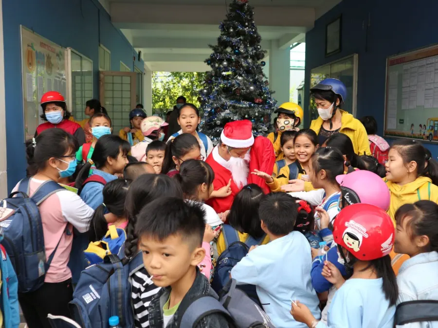 Trung Tâm Ngoại Ngữ-Tin Học Anh Việt