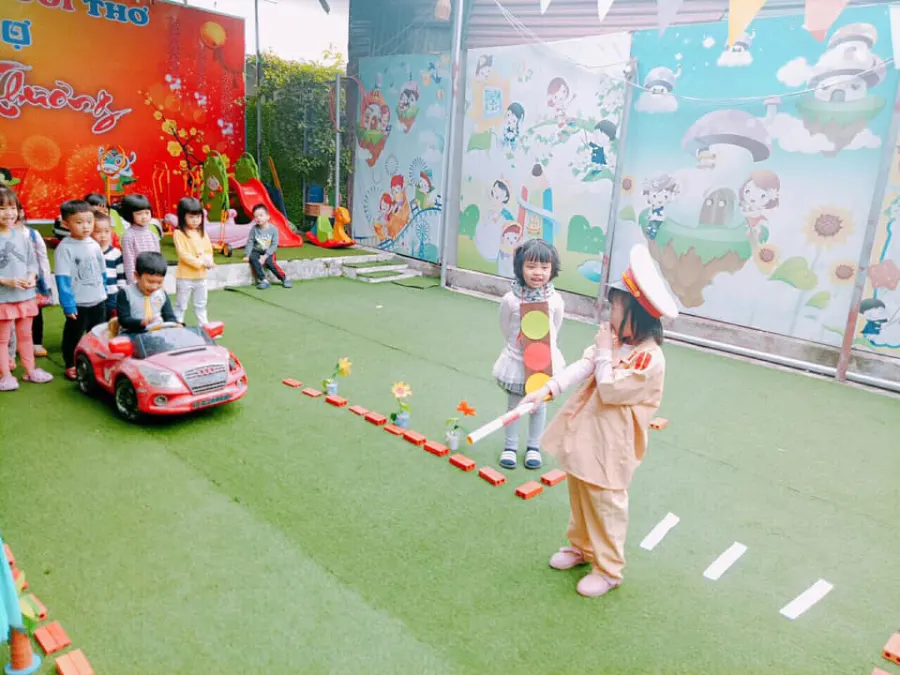 Trường mầm non Hoa Tuổi Thơ