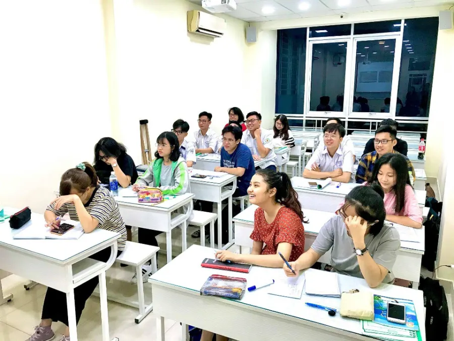Trung Tâm Anh Ngữ Huy Trịnh (TOEIC IELTS HUY TRỊNH)