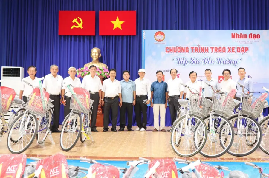 Trung Tâm Anh Ngữ Á Châu (ACE)