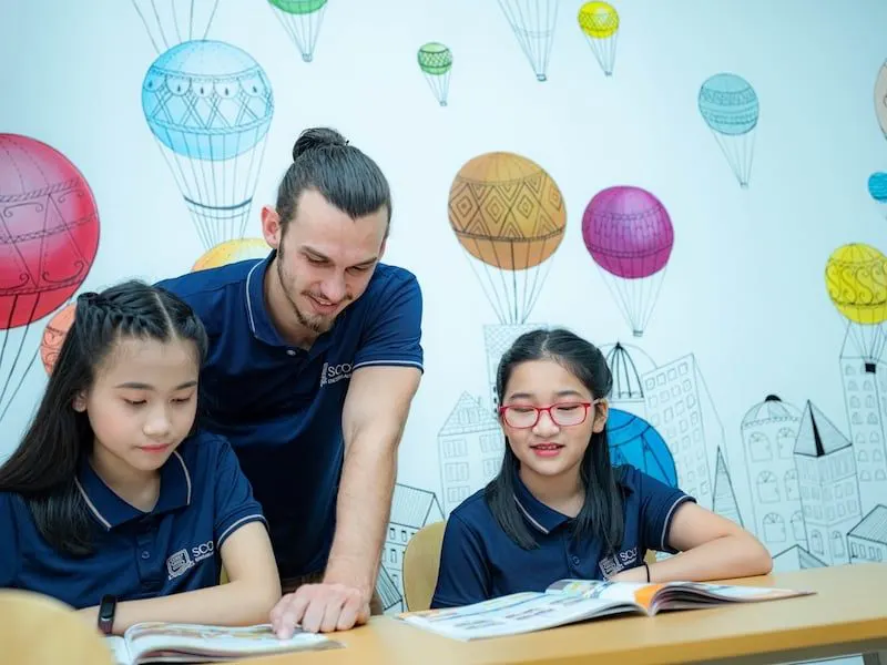Trung Tâm Anh Ngữ Tia Chớp (Lingtning School)