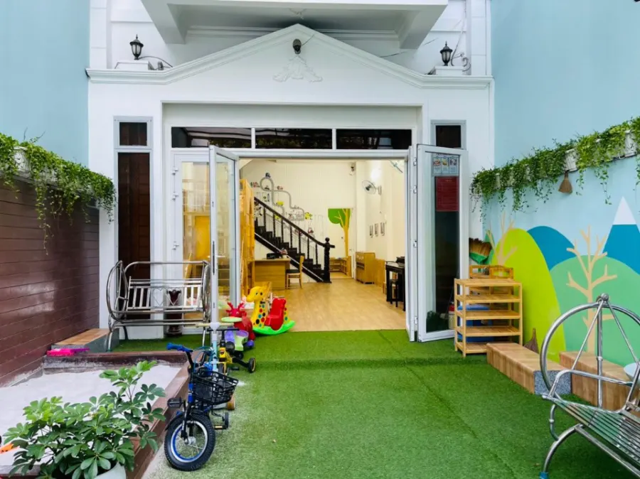 Mầm Non Song Ngữ Montessori Kaykon