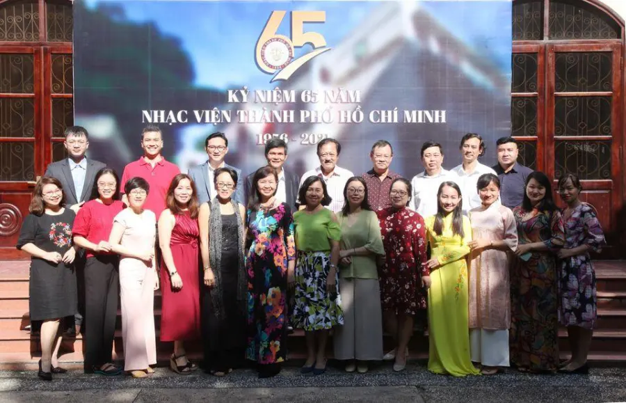 Trung Tâm Bồi Dưỡng Năng Khiếu Âm Nhạc ( Music Training & Development Center )